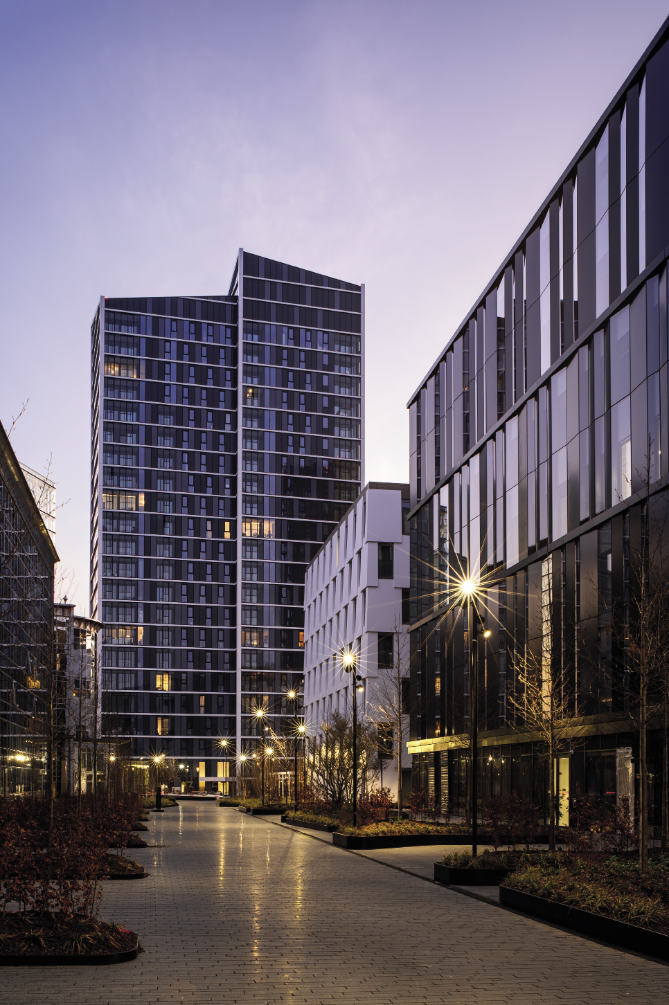 5 Infinity (en a.m. avec Arquitectonica) & Complexe administratif et hôtelier «OBH», Luxembourg-Kirchberg M3 Architectes s.a.
