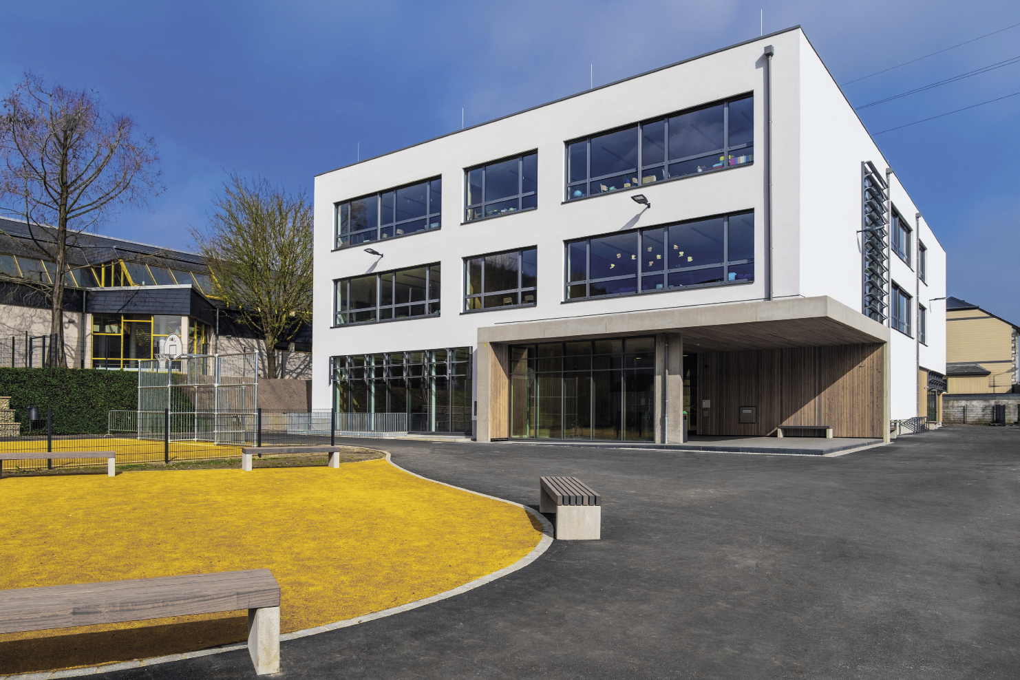 Ecole fondamentale du Faubourg à Kayl Romain Bouschet Architecte s.a.