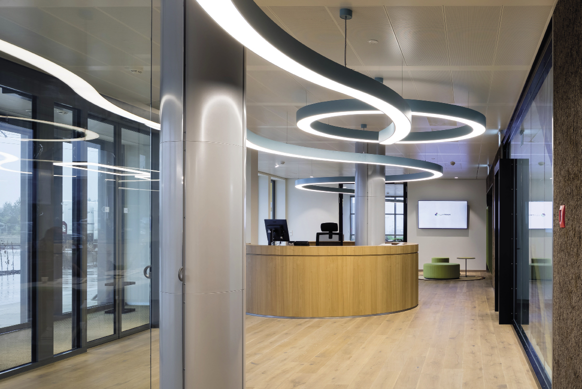 4-8 Luxtram FORUM AI S.A.